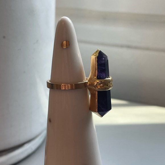 Robyn Rhodes amethyst statement ring - Picture 4 of 4